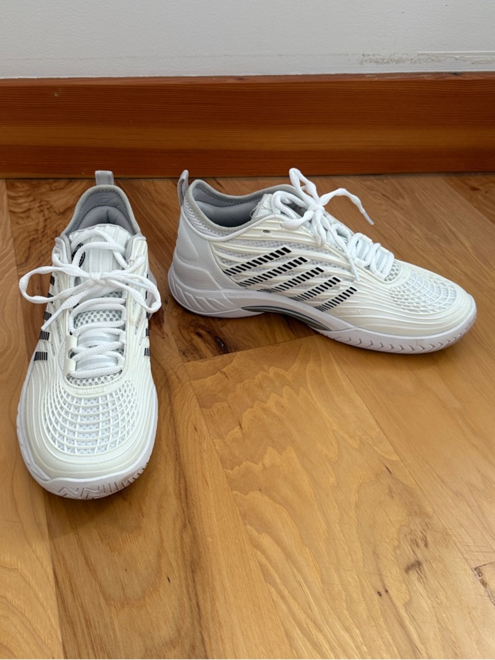 K-Swiss White Hypercourt Supreme 2 Shoes with Black Accent Stripes
